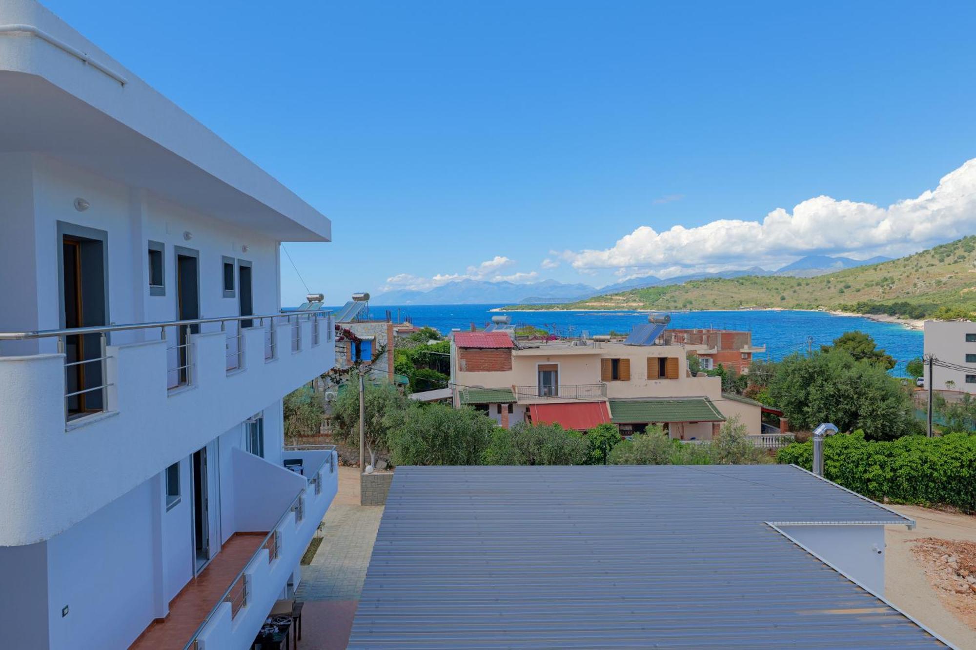 Hotel Deja Vu Ksamil Exterior foto