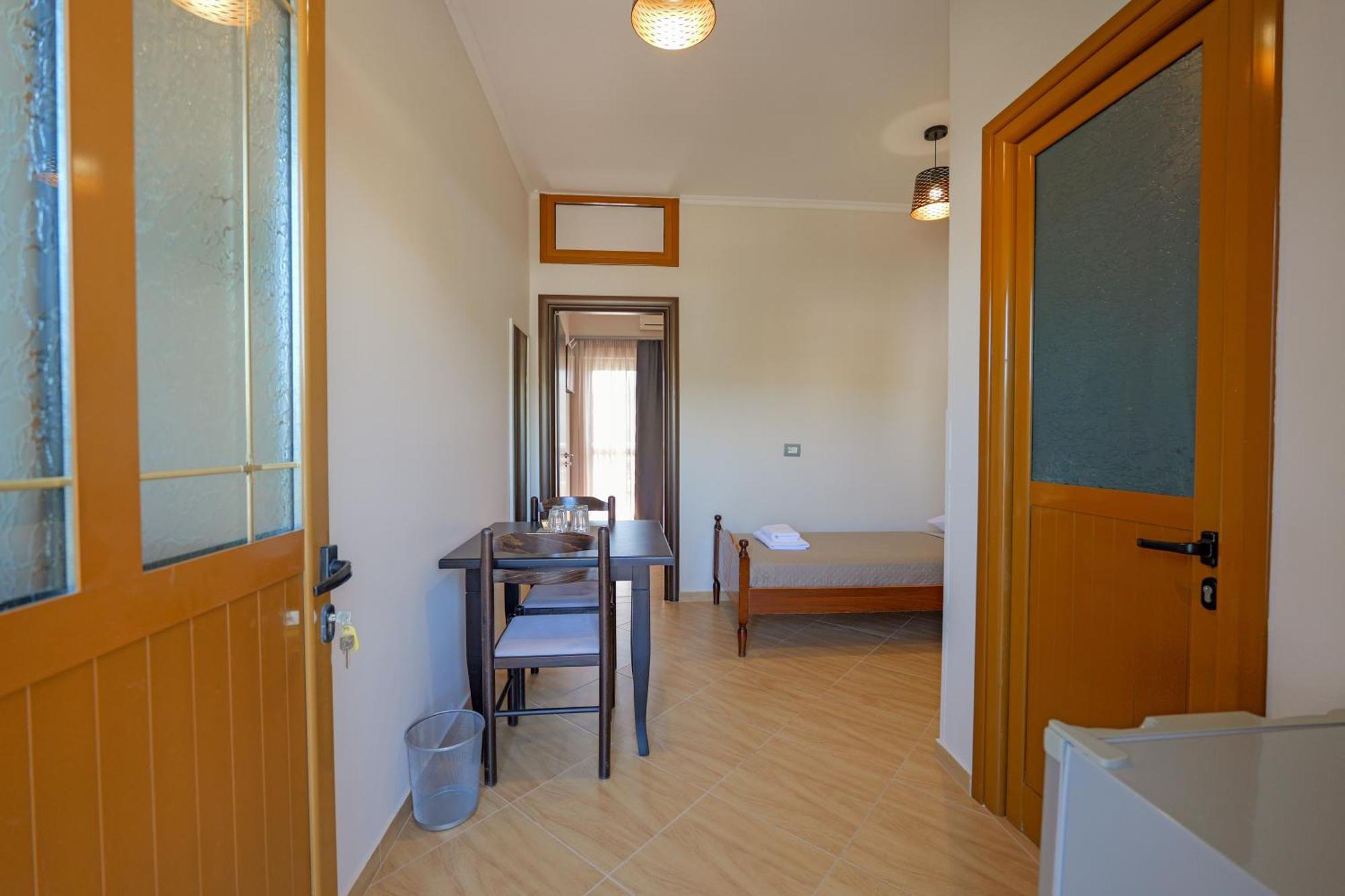 Hotel Deja Vu Ksamil Quarto foto