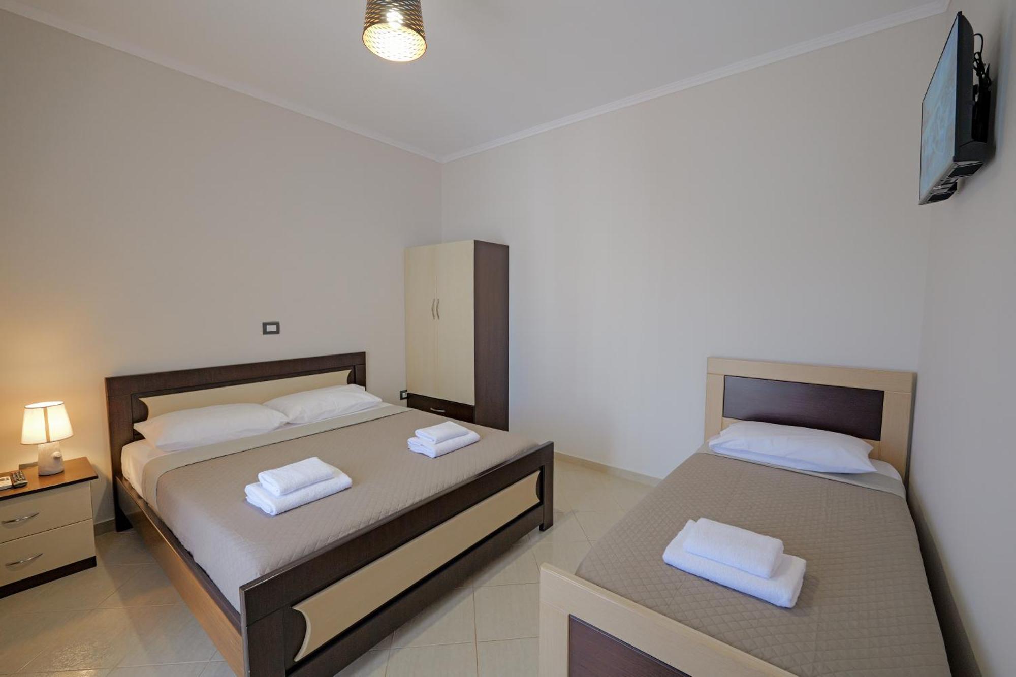 Hotel Deja Vu Ksamil Quarto foto
