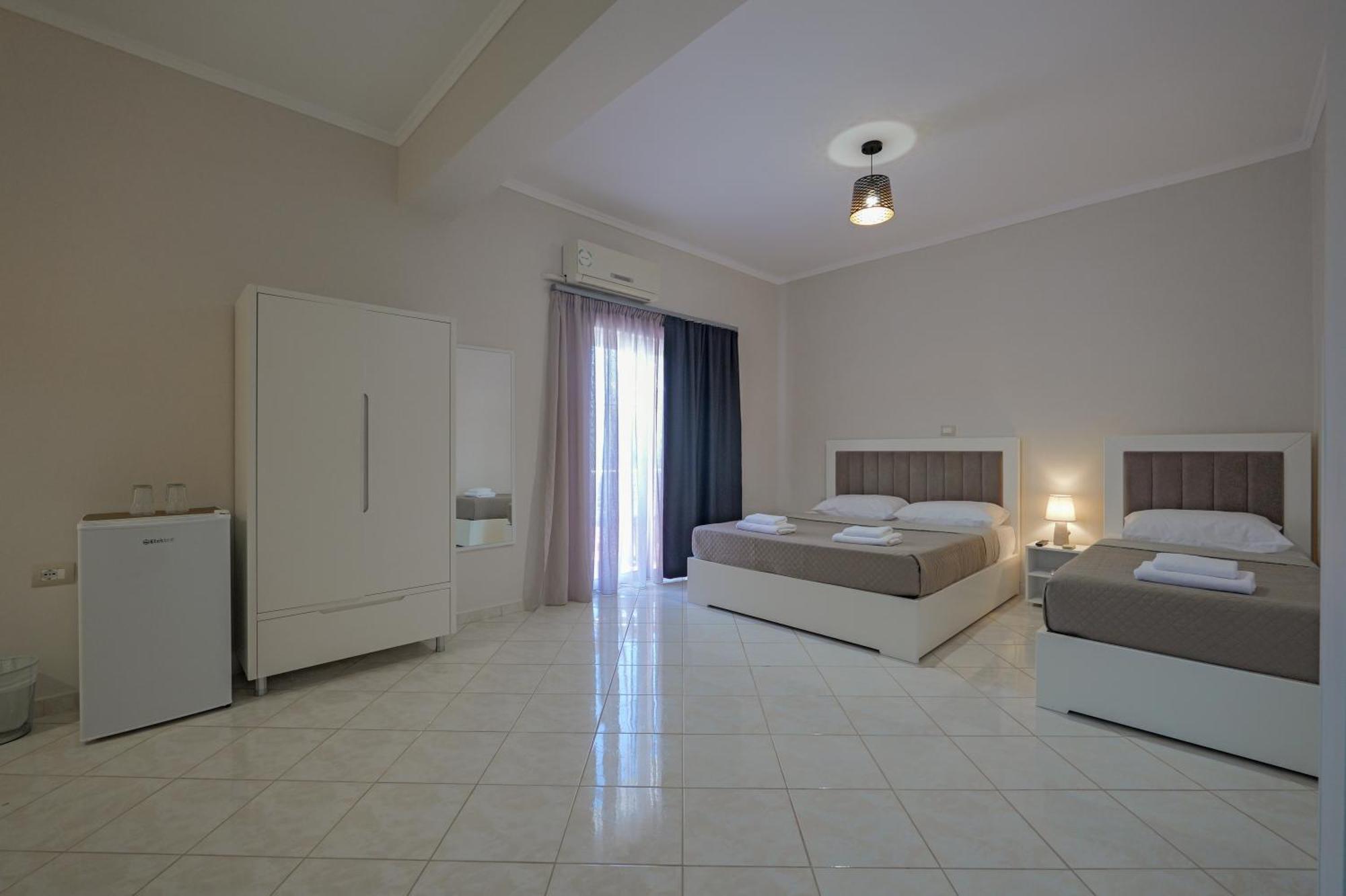 Hotel Deja Vu Ksamil Quarto foto