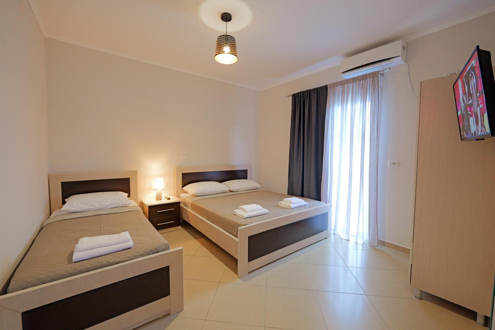 Hotel Deja Vu Ksamil Quarto foto